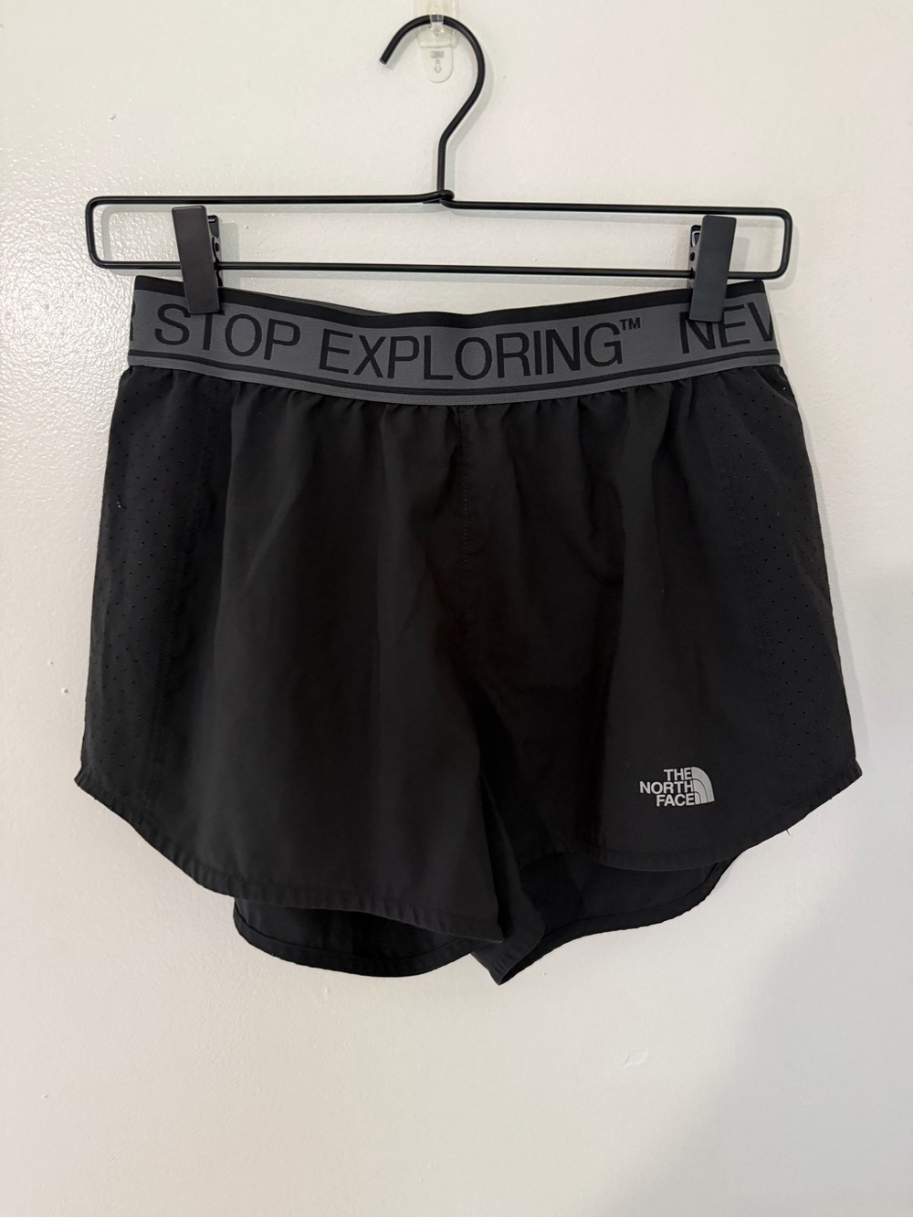 The North Face Women's Black Running Shorts - 'Stop Exploring' Waistband Small